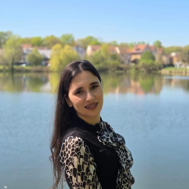 Nanny in Villevaudé: Kamelia