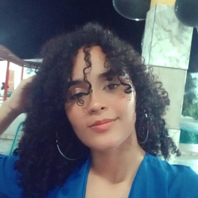 Babysitter in São Luís: Sarah