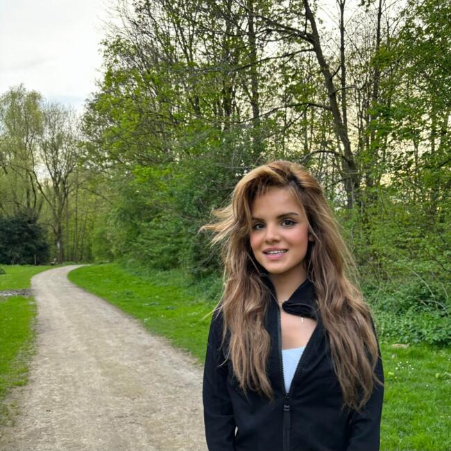 Babysitter in Grimbergen: Melissa