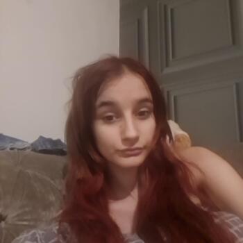 Babysitter in Nottingham: Alise
