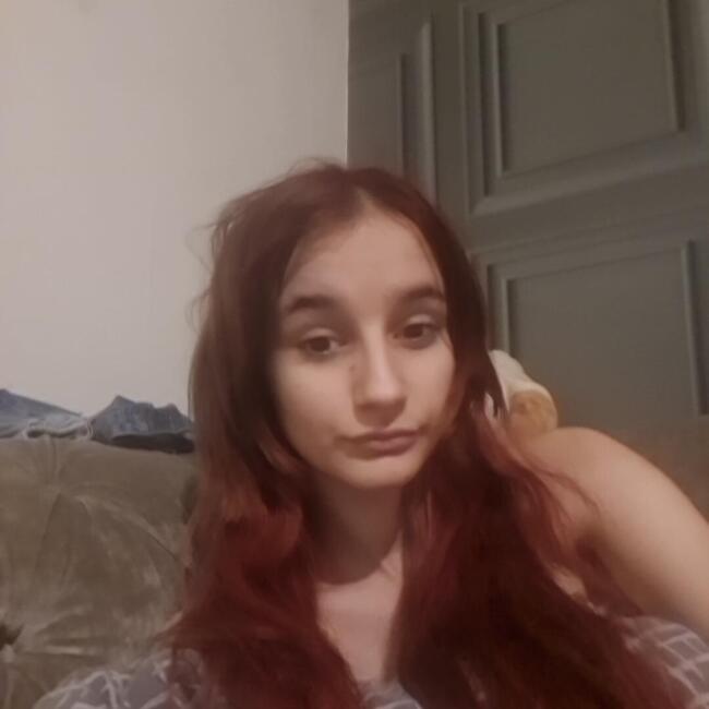 Babysitter in Nottingham: Alise