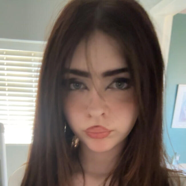 Babysitter in Guildford: Isla