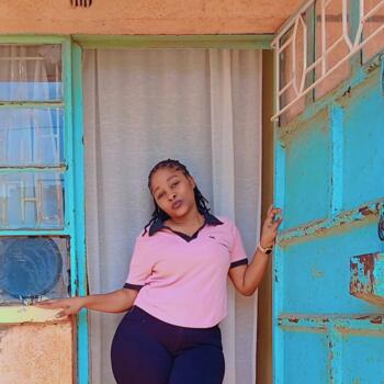 Babysitter Nairobi: Eunice