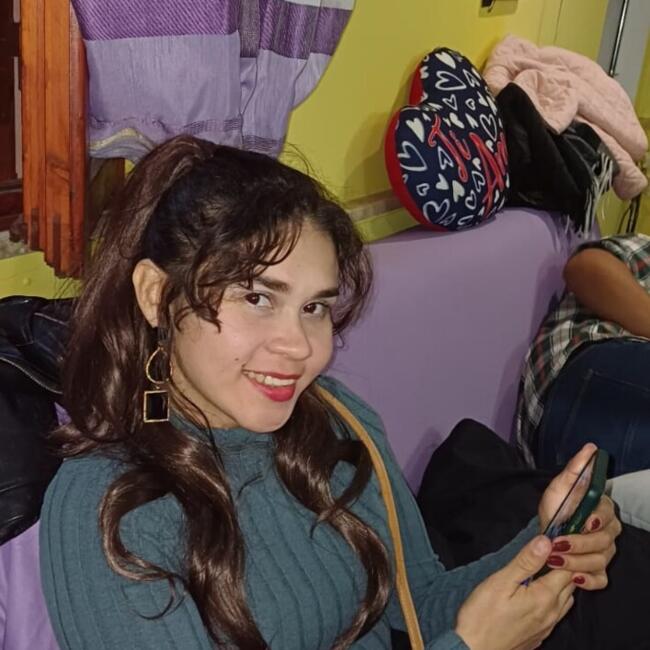Babysitter in Rome: Hellen roxana