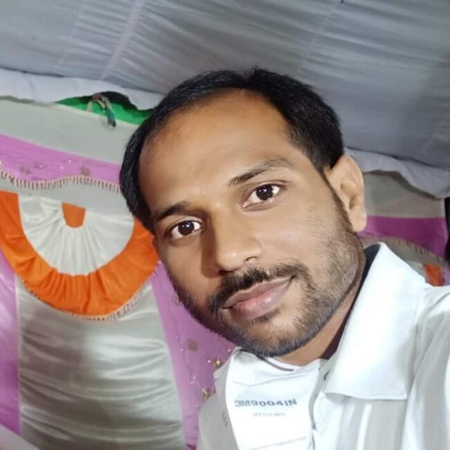 Babysitting job in Delhi: Vivek