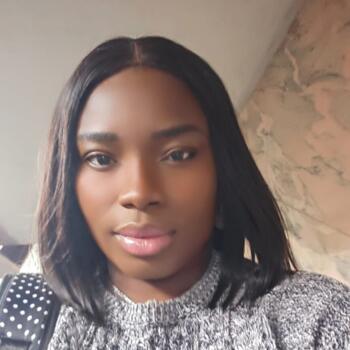 Babysitter em Lisboa: EMOLADE AMASOMO