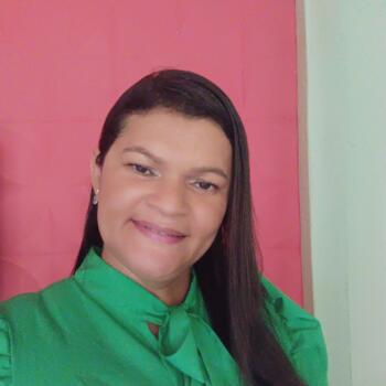 Babá Aracaju: Jaqueline