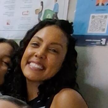 Emprego de babá em Aracaju: emprego de babá Elisama
