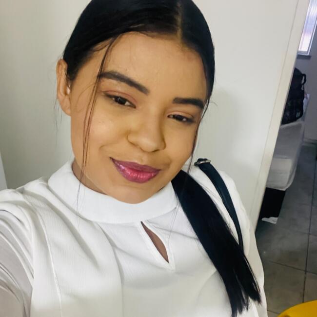 Babysitter in São Paulo: Debora