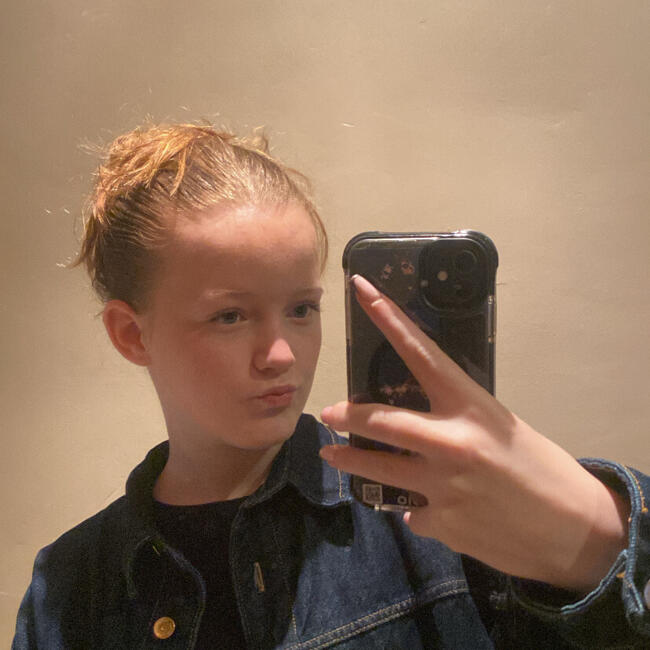 Babysitter in Salomé: Jeanne