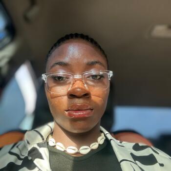 Babysitter in Lekki Peninsula: Boluwatife