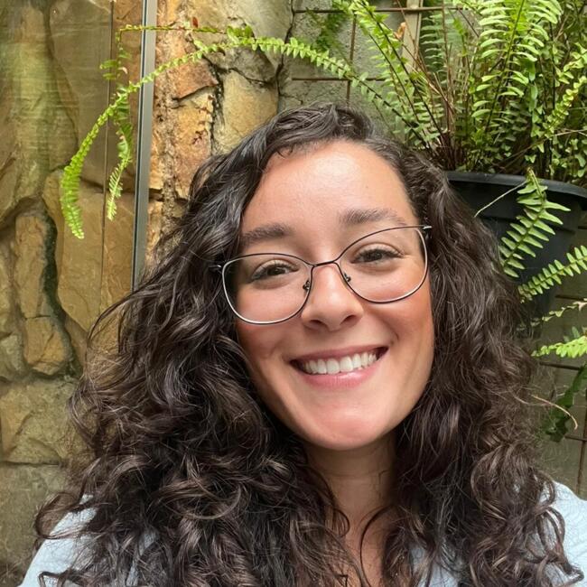 Babysitter in Belo Horizonte: Stéfany