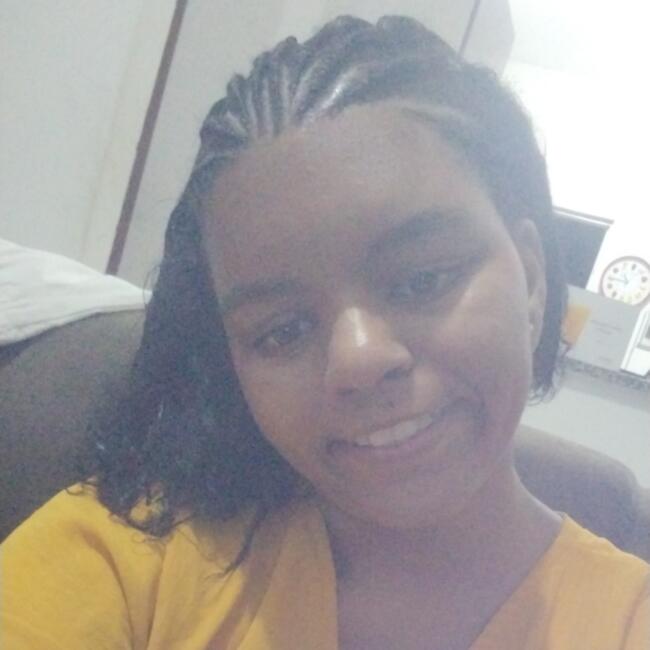 Babysitter in Itaperuna: Gabrielle