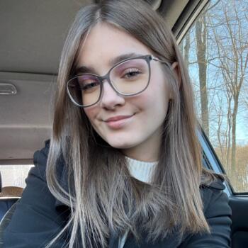Babysitter στην περιοχή Οράντεα: Andreea