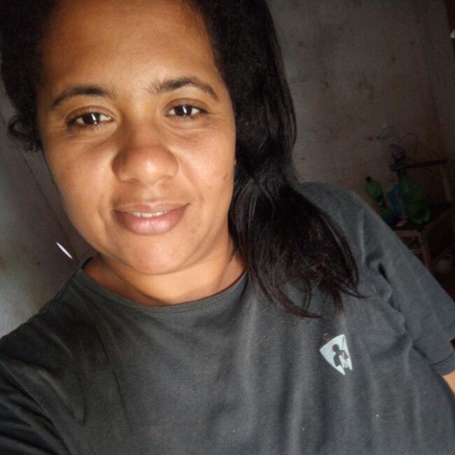 Babysitter in Caldas Brandão: Natália