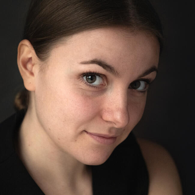 Babysitter in Rome: Irene