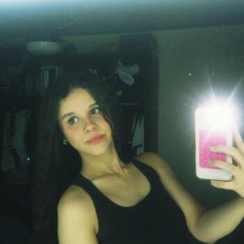 Babá em São José dos Campos: Taina