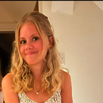 Babysitter in London: Evie