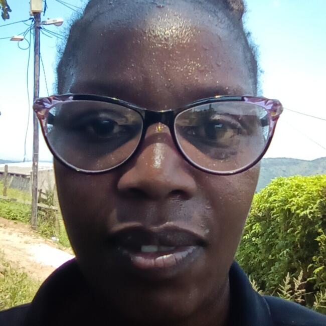 Babysitter in Hambanathi: Thulisile