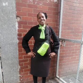 Babysitter Hambanathi: Thulisile
