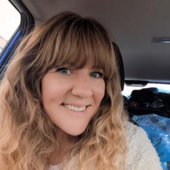 Babysitter in Springston: Robyn