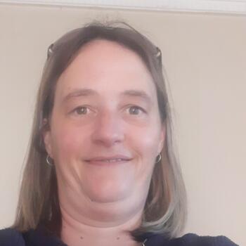 Babysitter in Auckland: Diana