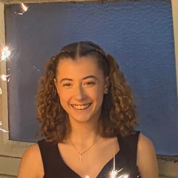 Babysitter in Alfortville: Julie