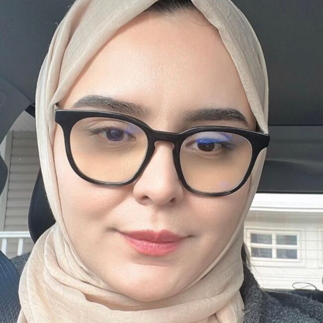 Nounou à Nepean: Nilufar