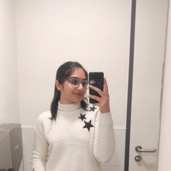 Babysitter in Berlin: KASHISH