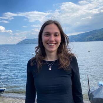 Babysitter in Lisbon: Alice