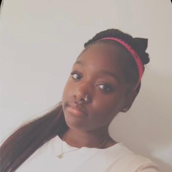 Babysitter in Fredericksburg: Azaria