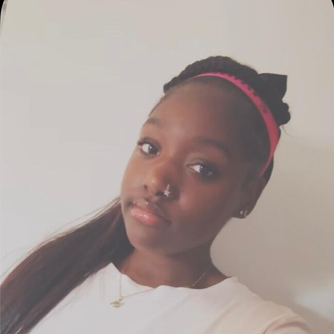 Babysitter in Fredericksburg: Azaria