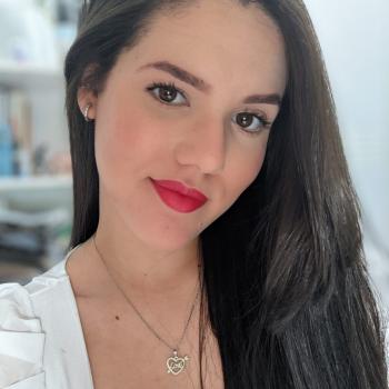 Babá em Caruaru: LARISSA