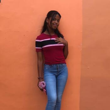 Niñera en Santo Domingo Este: Denis Manuela Mercado