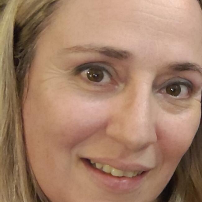 Babysitter em Alverca do Ribatejo: Monica