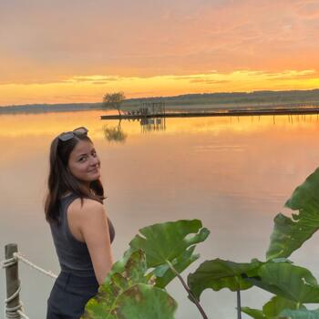 Babysitter in Bourg-des-Comptes: Clothilde