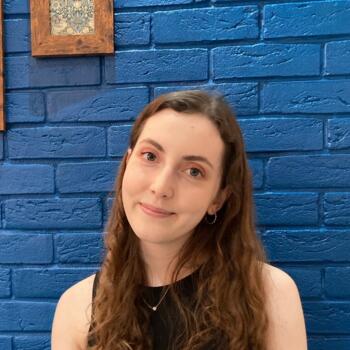 Babysitter in Epsom: Zoë