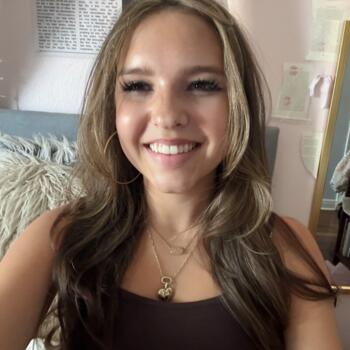 Babysitter in Seminole (Florida): Avery