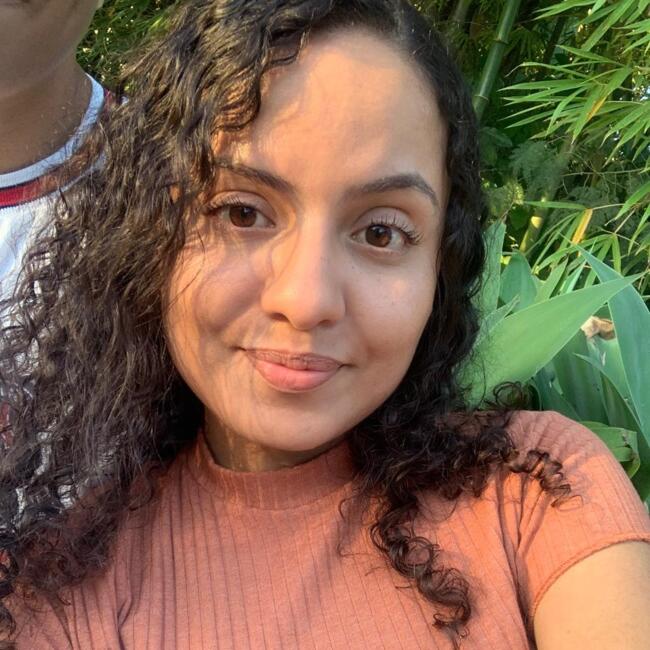 Babá em Sumaré: Larissa