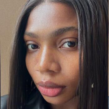 Babysitter Edinburgh: Mirah