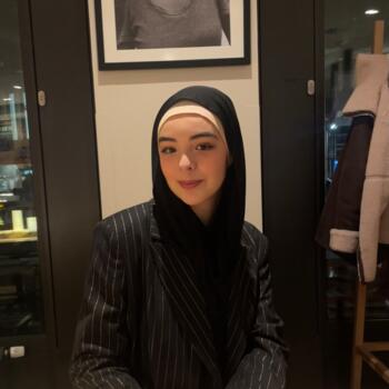 Babysitter in Woluwe-Saint-Lambert/Sint-Lambrechts-Woluwe: Camélia