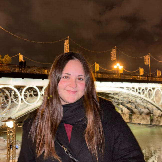 Canguro en Sevilla: Miriam