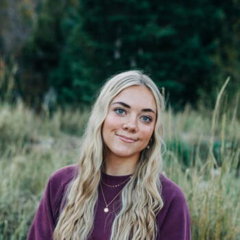 Babysitter in Sandy City: Avery