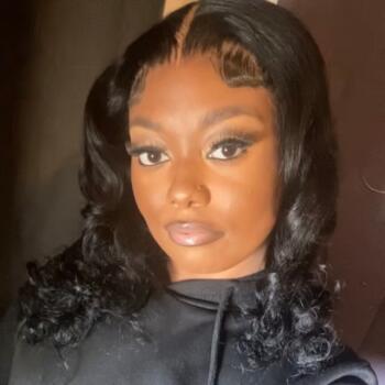 Babysitter in Villepinte: Julianna