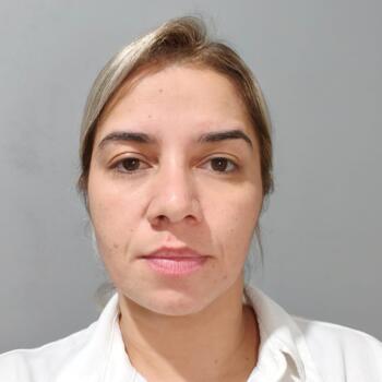 Babysitter in Itapevi: Viviane