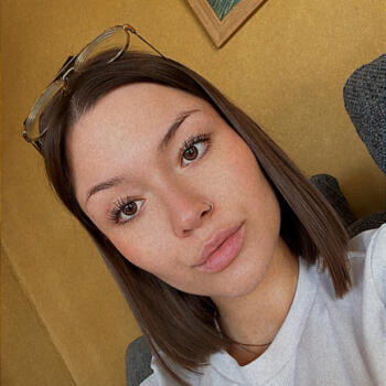 Babysitter in Herve: Jade