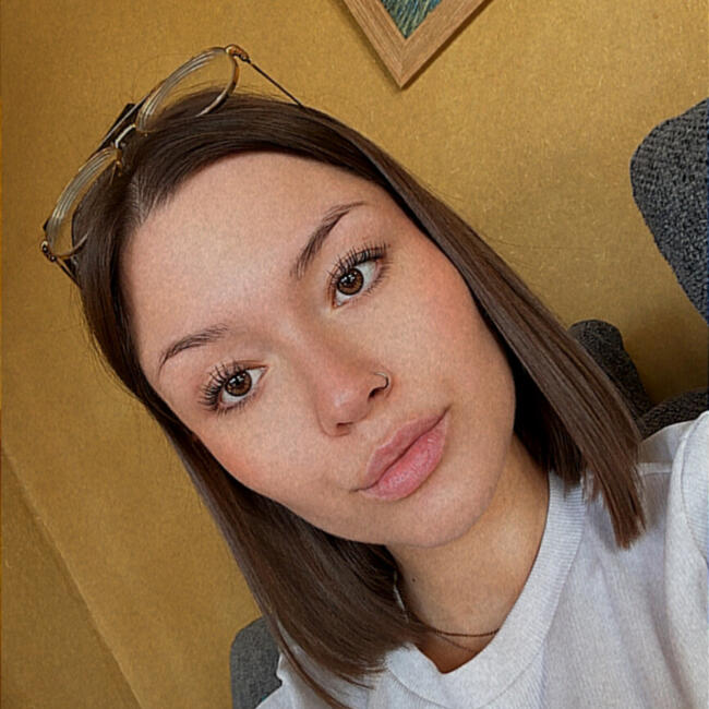 Babysitter in Herve: Jade