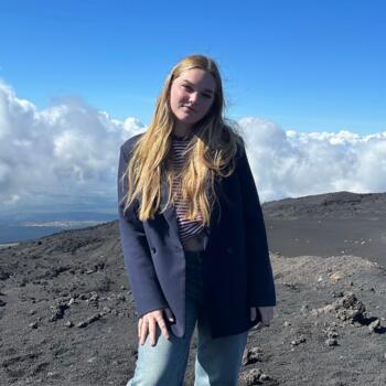 Babysitter in Noord-Scharwoude: Dewi