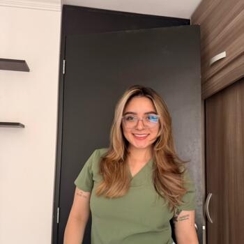Niñera Medellín: Alix Sofía