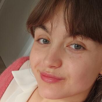 Babysitter in Châteaubriant: Elise